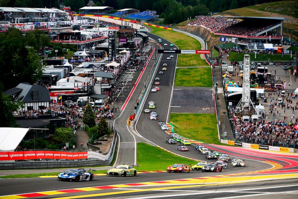 Stjerneopgave til Buus: Kører legendarisk 24-timersløb med stærkt Porsche-lineup.
(Foto: SRO Motorsports Group)